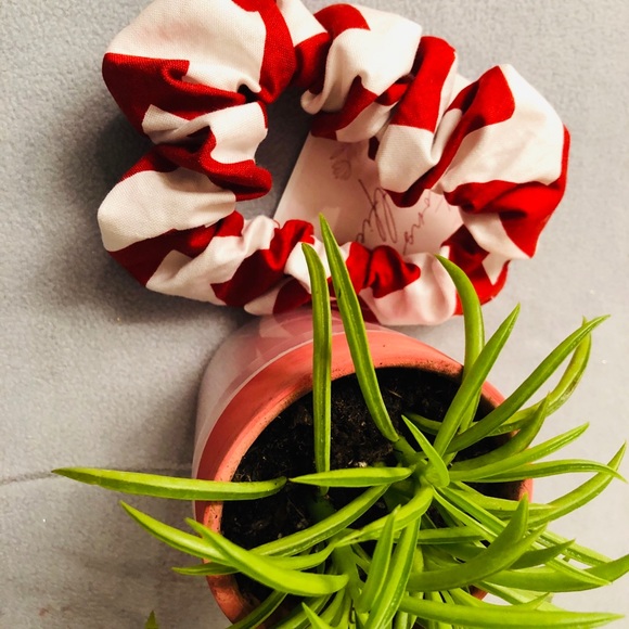 Scrunchies - Picture 5 of 6